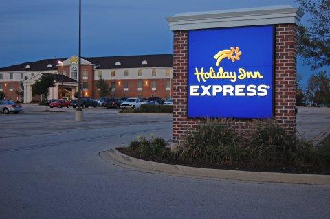 Express & Chicago-algonquin By Ihg