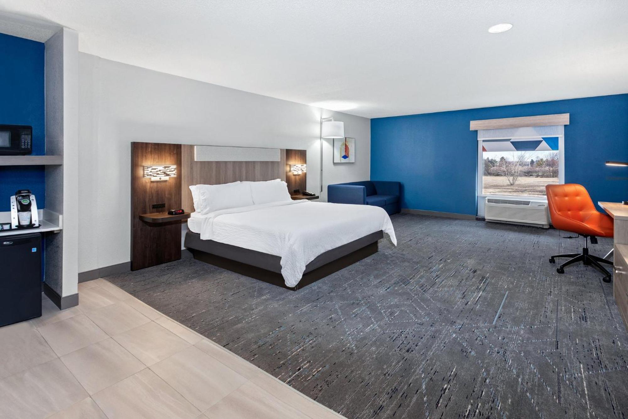 Hotel Express & Chicago-algonquin By Ihg Algonquin