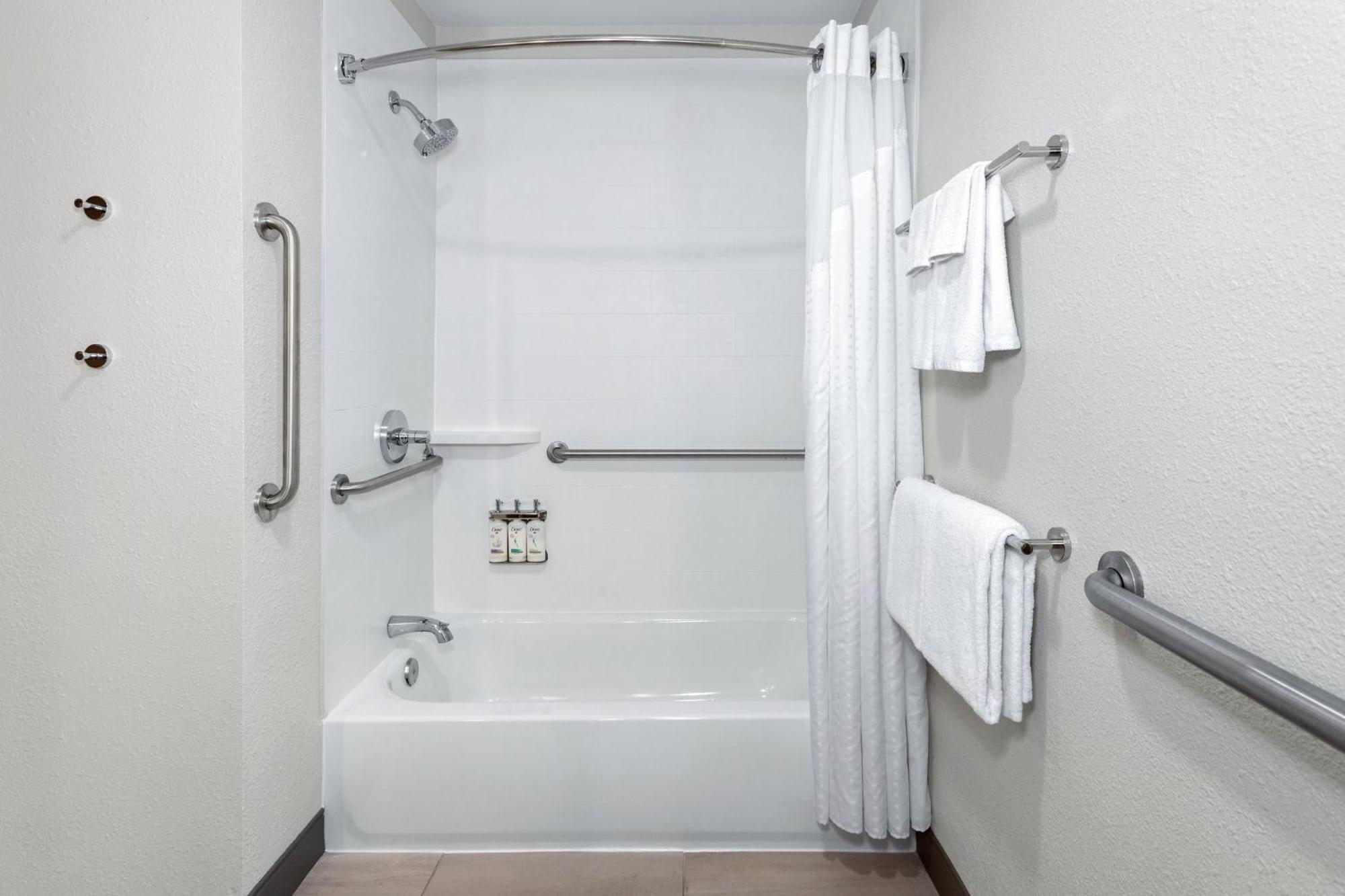 Hotel Express & Chicago-algonquin By Ihg