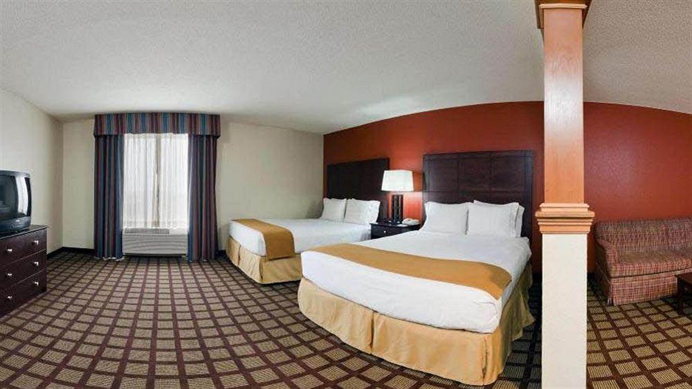 Hotel Express & Chicago-algonquin By Ihg