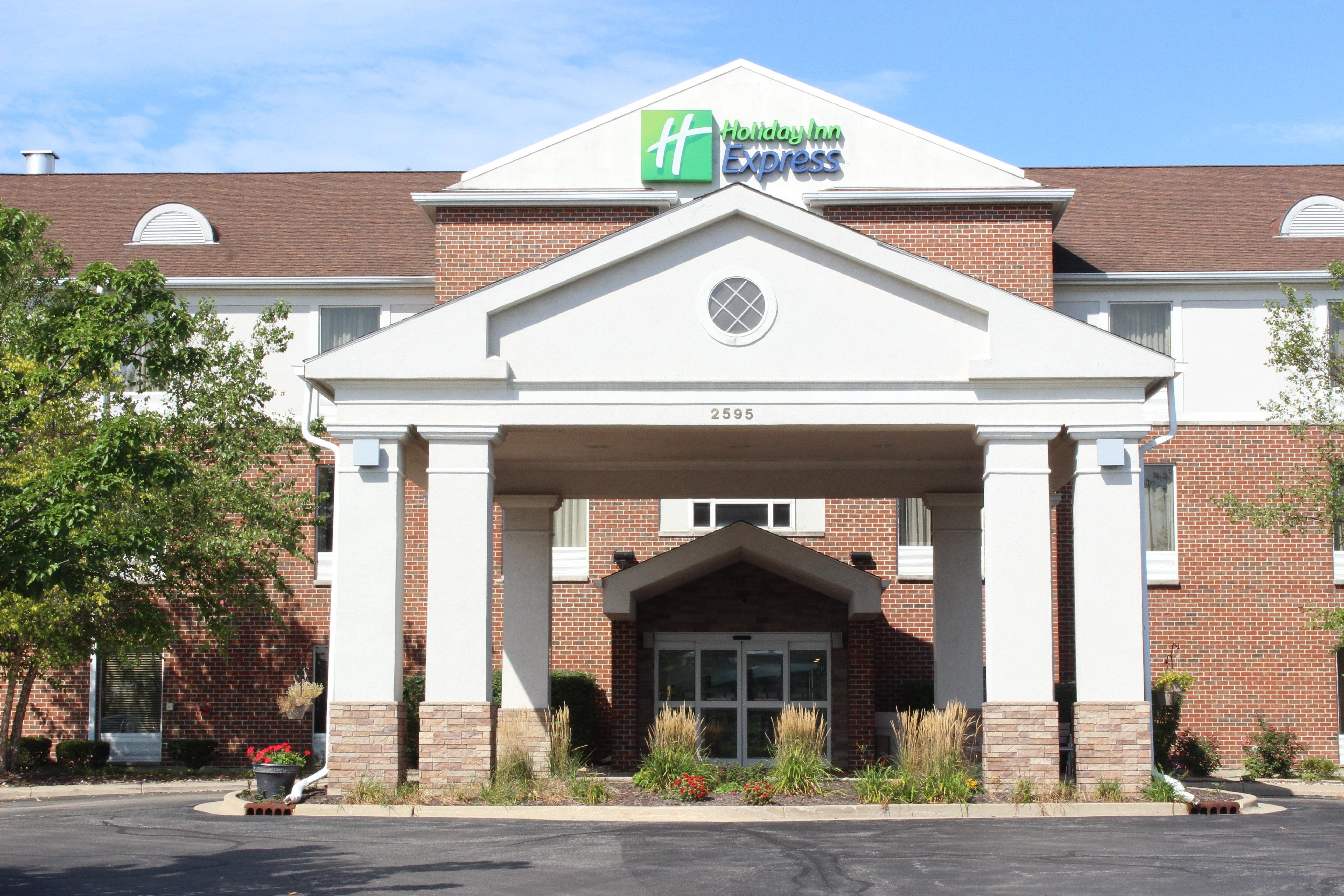 Express & Chicago-algonquin By Ihg