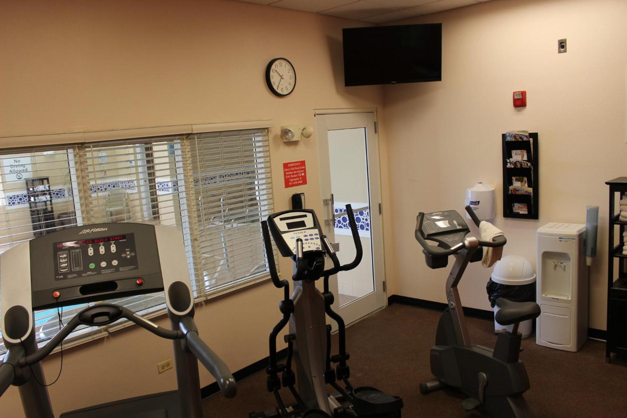 Express & Chicago-algonquin By Ihg Hotel 3*