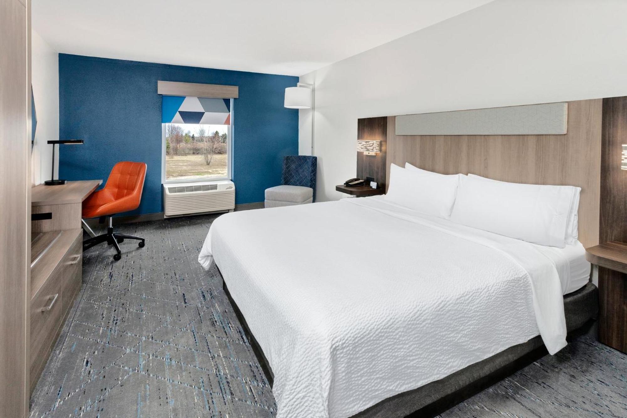 Express & Chicago-algonquin By Ihg Hotel 3*