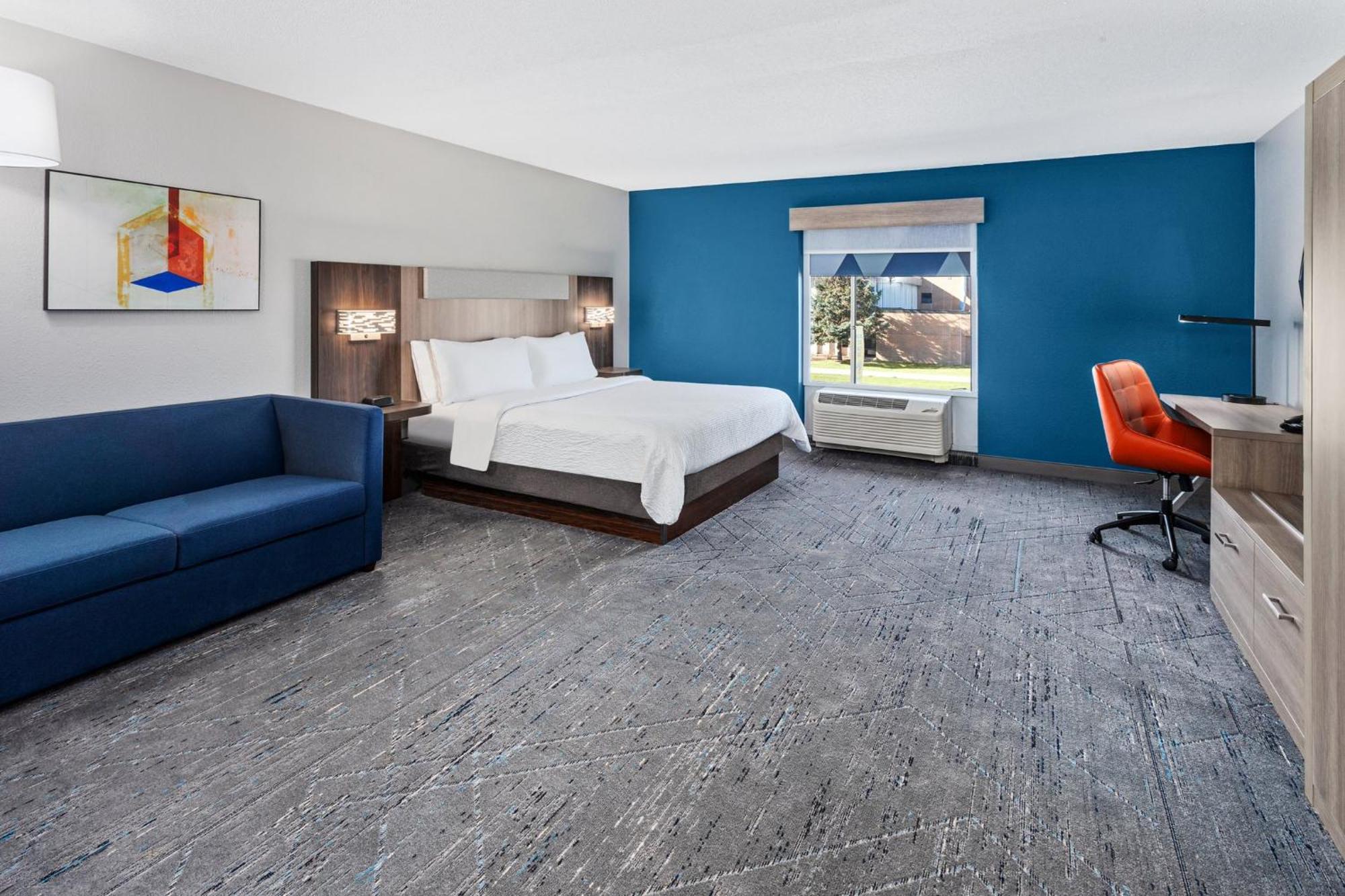 Express & Chicago-algonquin By Ihg Hotel 3*
